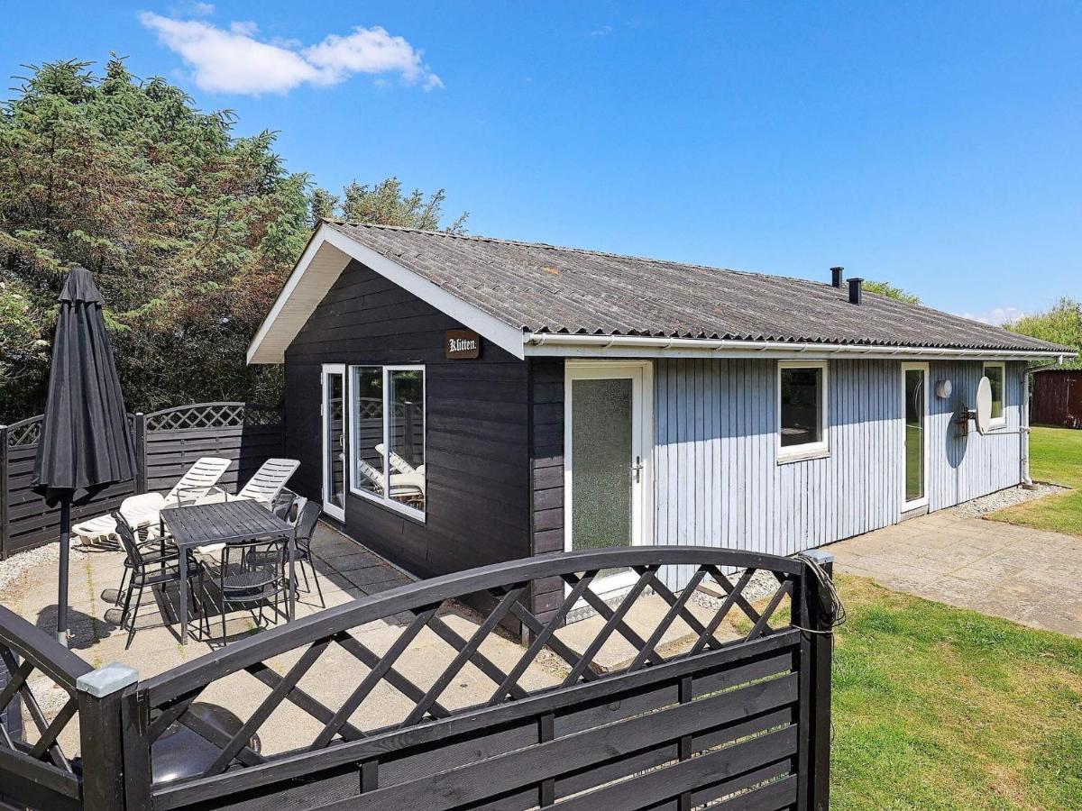 4 Person Holiday Home In L Kken Lokken Exterior photo